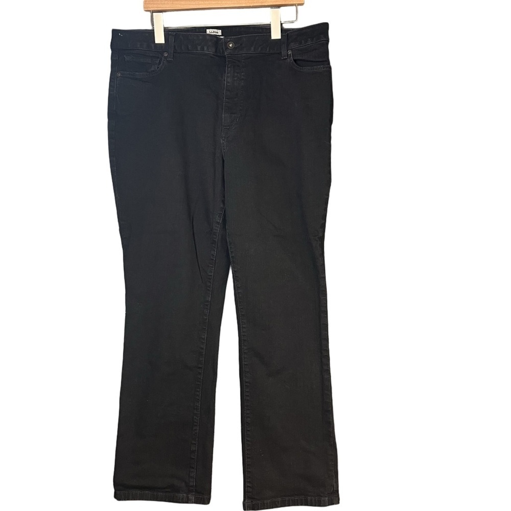 LL Bean Bootcut Straight Leg Black Classic Fit Stretch Denim Jeans Size 18W 28L